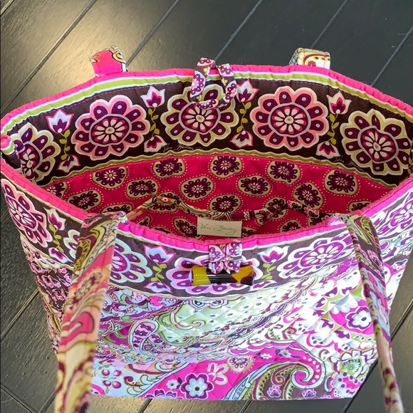 Vera Bradley Large Tote - Picture 5 of 7